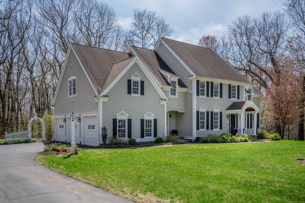 Attached, Exterior, Facade, Farmhouse