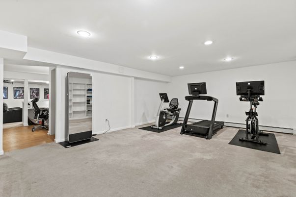 Fitness Equipment, Interior, Recessed Lighting, Wood Texture Flooring