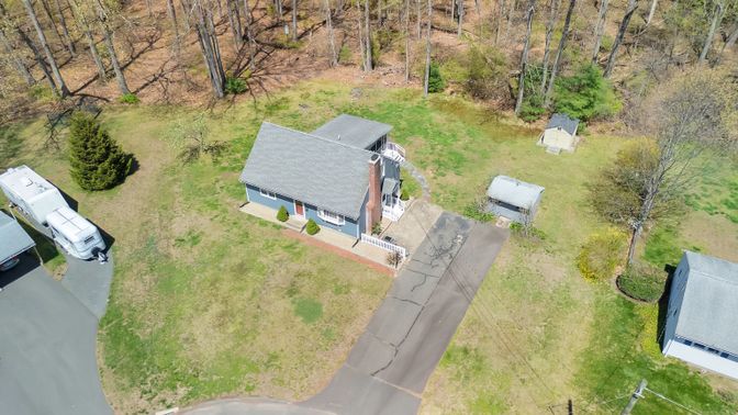 Exterior, Drone