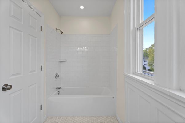 Bathroom, Interior, Recessed Lighting