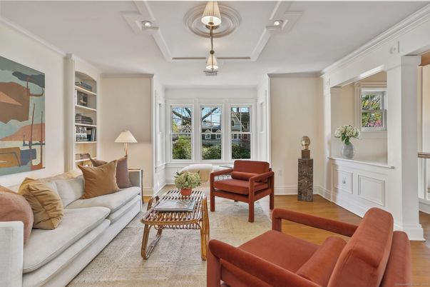 Interior, Living room, Pendant Lights, Recessed Lighting, Wood Texture Flooring