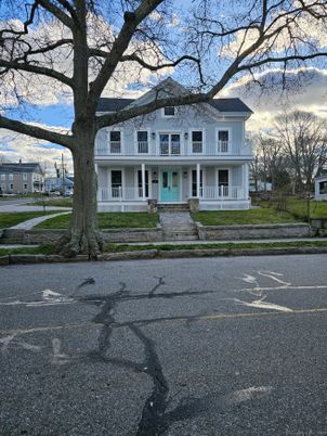 Exterior, Facade, Georgian