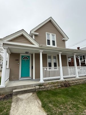Exterior, Facade, American Craftsman