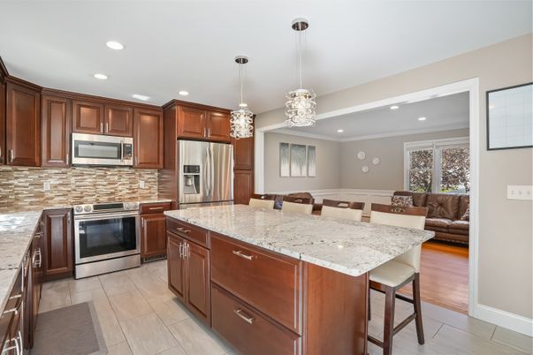Interior, Kitchen, Living room, Pendant Lights, Recessed Lighting, Stainless Steel Appliances, Wood Texture Flooring