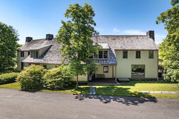 Exterior, Facade, Cape Cod
