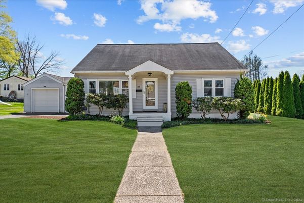 Detached Garage, Exterior, Facade, Cape Cod