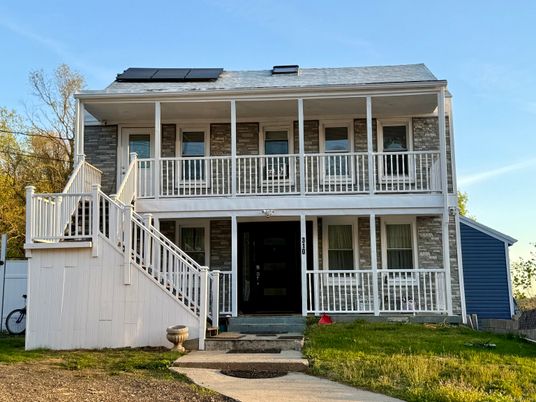 Exterior, Facade, Solar Panels, American Foursquare