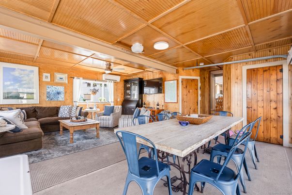 Dining room, Interior, Living room, Wooden Beams, Wooden Ceilings, Wooden Walls