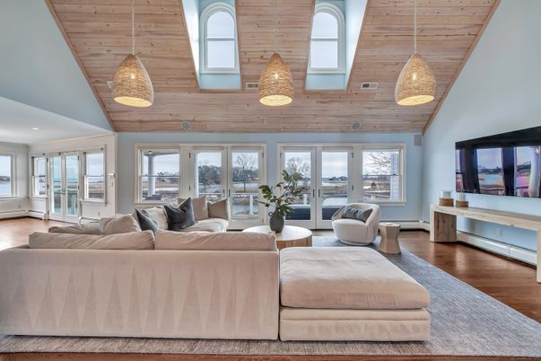 Interior, Living room, Pendant Lights, Wooden Ceilings, Wood Texture Flooring