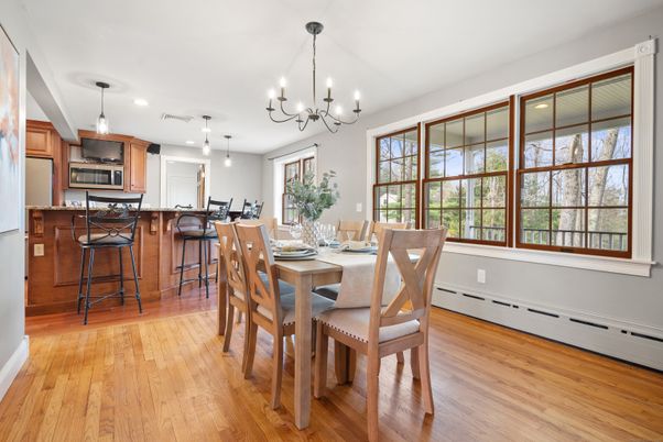 Chandelier, Dining room, Interior, Kitchen, Pendant Lights, Recessed Lighting, Wood Texture Flooring