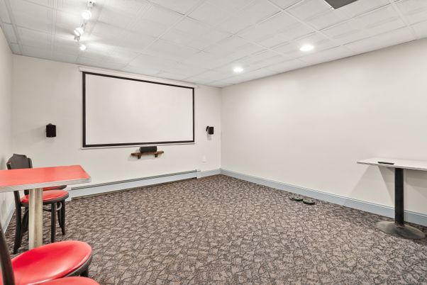 Interior, Projection Screen, Recessed Lighting, Theatre Room