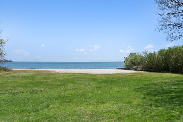 Exterior, Lake