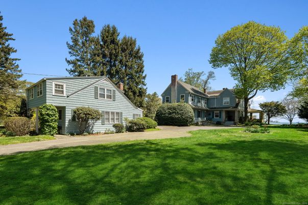 Attached, Backyard, Exterior, Facade, Queen Anne Victorian