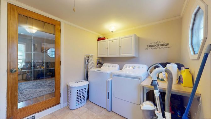Interior, Washer