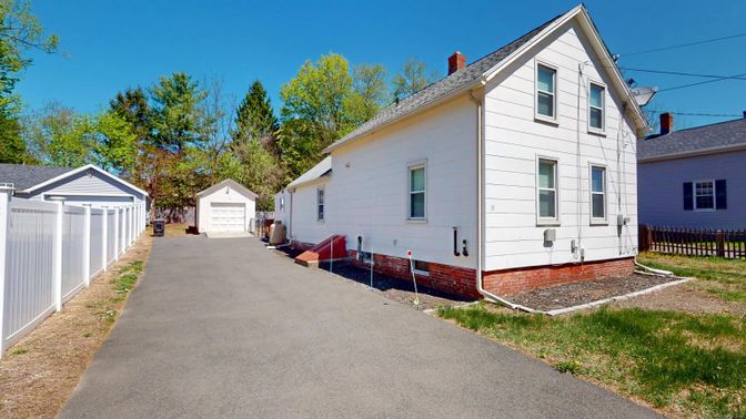 Detached Garage, Exterior