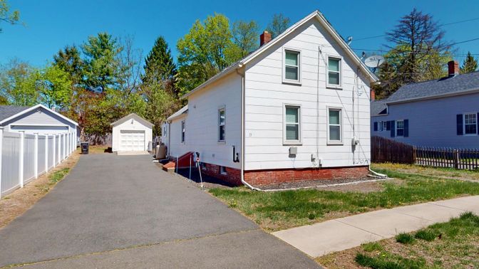 Detached Garage, Exterior