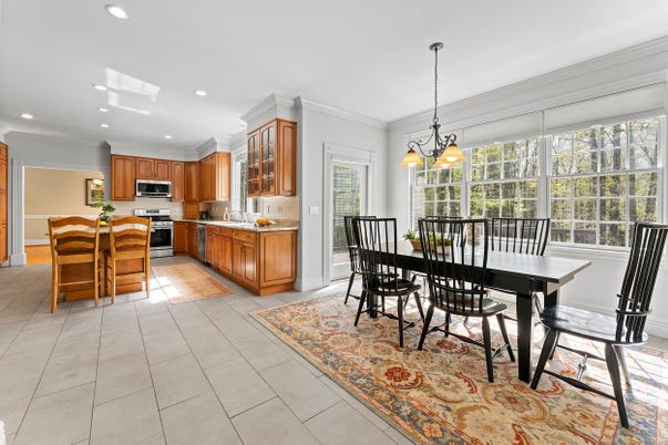 Dining room, Interior, Kitchen, Pendant Lights, Recessed Lighting, Stainless Steel Appliances