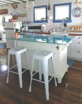 Interior, Kitchen, Pendant Lights, Wood Texture Flooring
