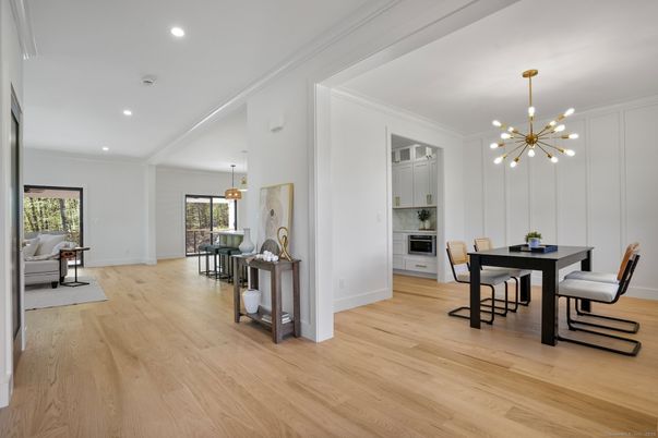 Dining room, Interior, Kitchen, Pendant Lights, Recessed Lighting, Wood Texture Flooring
