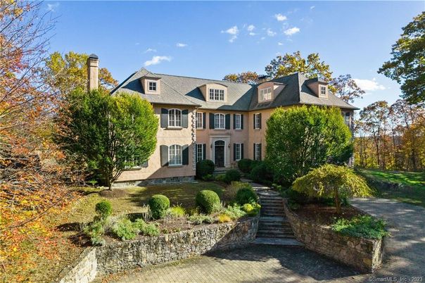 Backyard, Exterior, Facade, French Provincial