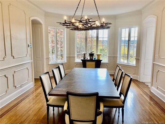 Chandelier, Dining room, Interior, Recessed Lighting, Wood Texture Flooring