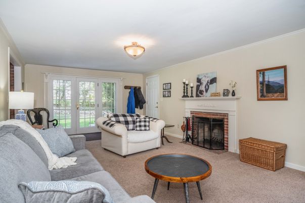 Fireplace, Interior, Living room
