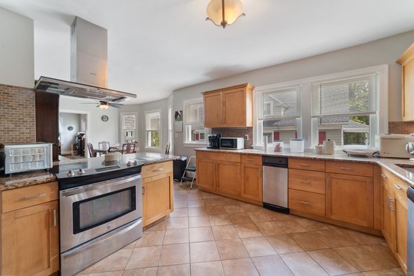 Dining room, Interior, Kitchen, Stainless Steel Appliances