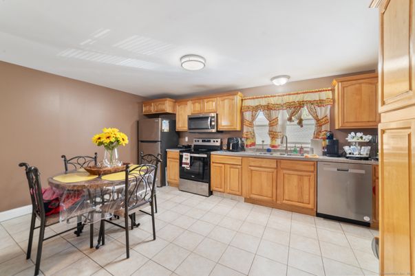 Dining room, Interior, Kitchen, Stainless Steel Appliances