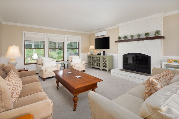 Fireplace, Interior, Living room