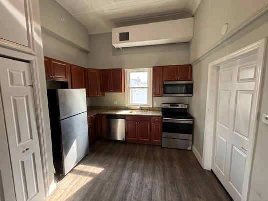 Interior, Kitchen, Stainless Steel Appliances, Wood Texture Flooring