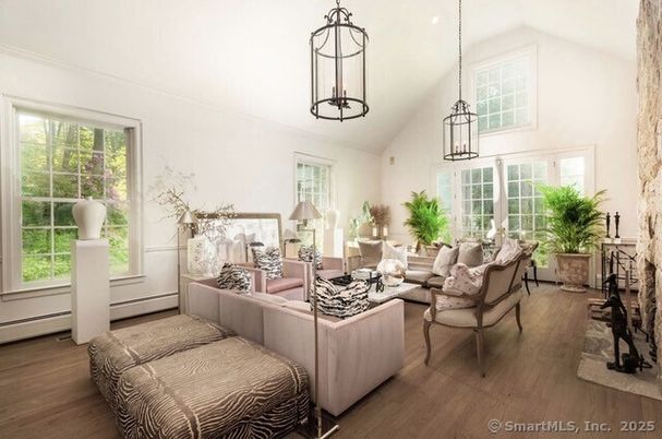 Interior, Living room, Pendant Lights, Wood Texture Flooring
