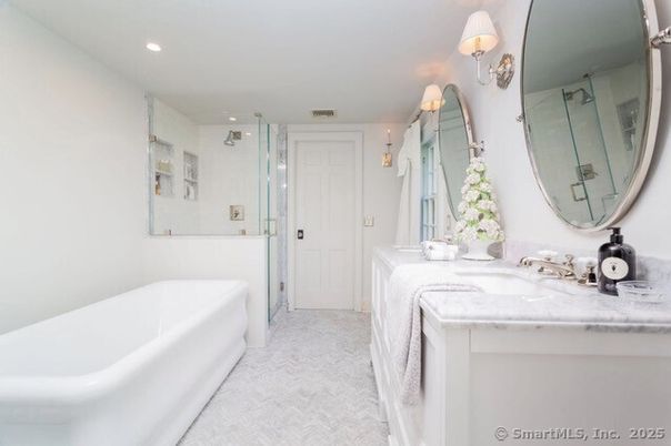 Bathroom, Dual Sink Vanities, Free Standing Baths, Glass Shower, Interior, Recessed Lighting