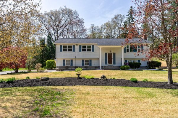 Backyard, Exterior, Facade, Raised Ranch