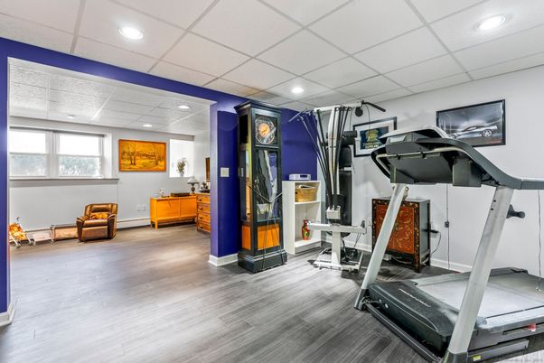 Fitness Equipment, Interior, Recessed Lighting, Wood Texture Flooring