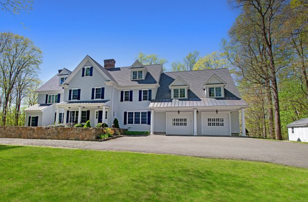 Attached, Exterior, Facade, Farmhouse