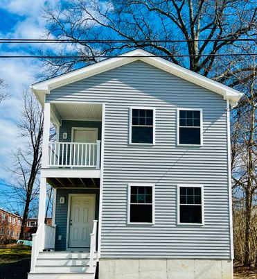 Exterior, Facade, American Foursquare