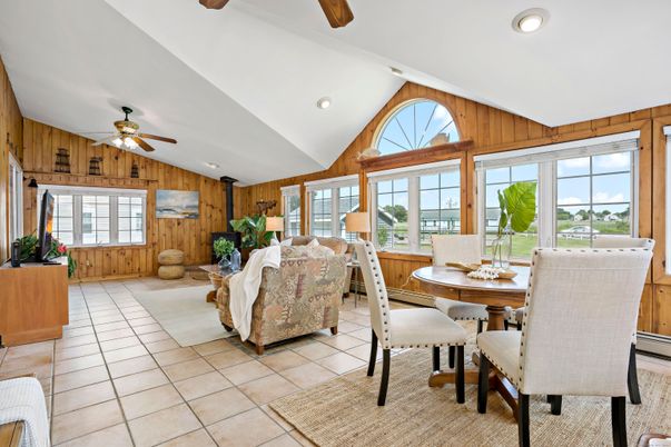 Dining room, Interior, Recessed Lighting, Wooden Beams, Wooden Walls