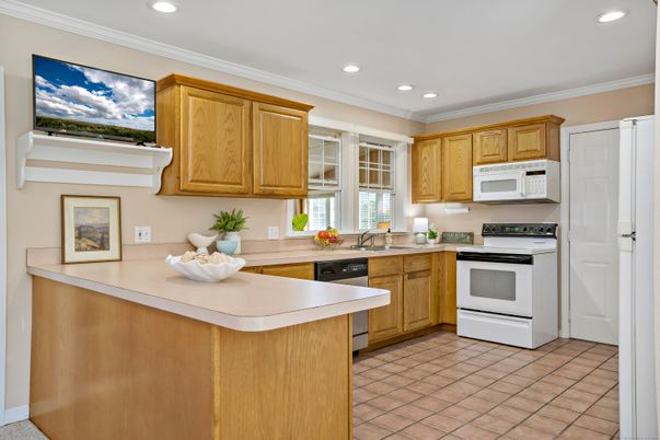 Interior, Kitchen, Recessed Lighting