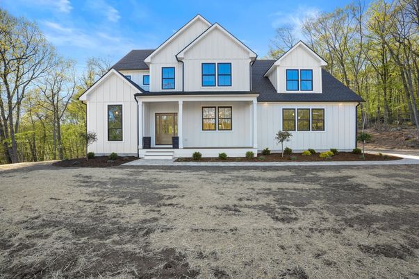 Exterior, Facade, Farmhouse