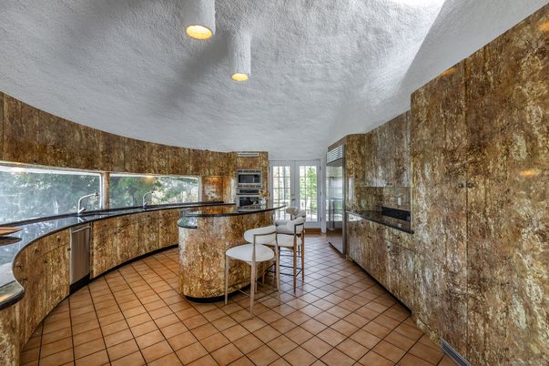 Dining room, Interior, Kitchen, Stainless Steel Appliances
