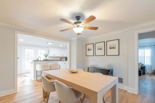 Dining room, Interior, Kitchen, Recessed Lighting, Wood Texture Flooring