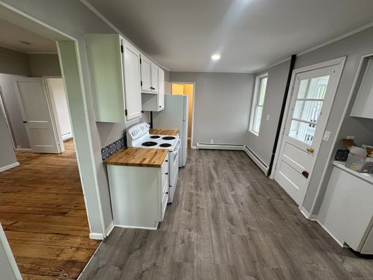 Interior, Kitchen, Recessed Lighting, Wood Texture Flooring