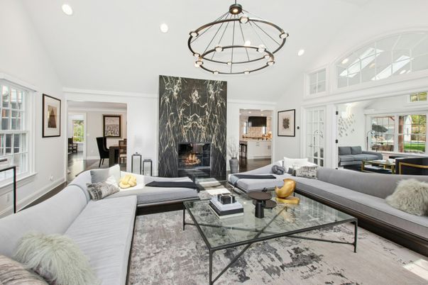 Chandelier, Fireplace, Interior, Living room, Pendant Lights, Recessed Lighting