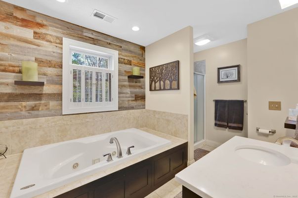Bathroom, Interior, Recessed Lighting, Wooden Walls