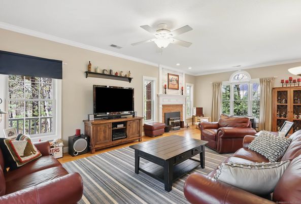 Fireplace, Interior, Living room, Recessed Lighting