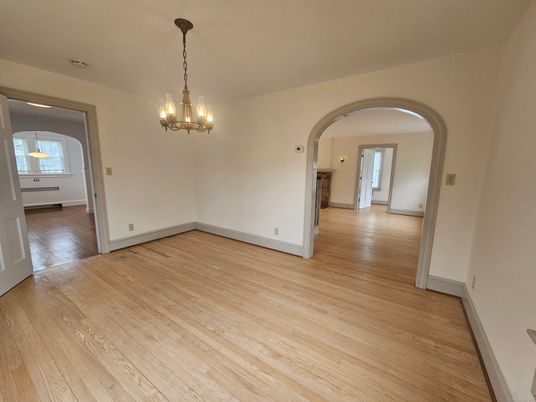 Chandelier, Empty room, Interior, Pendant Lights, Wood Texture Flooring