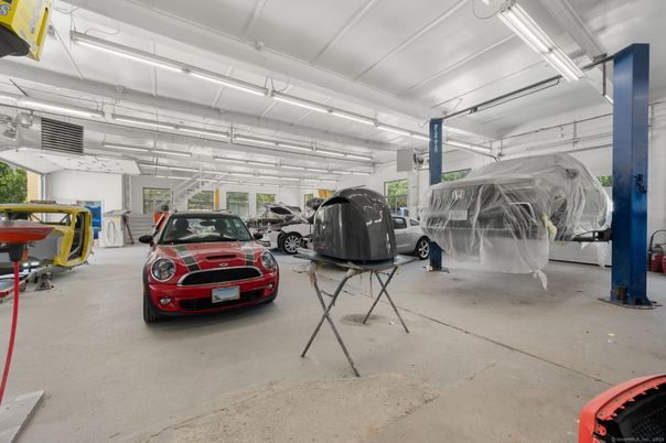 Garage, Interior