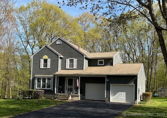 Attached, Exterior, Facade, Farmhouse
