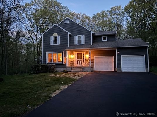Attached, Exterior, Facade, Farmhouse