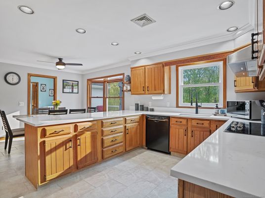 Dining room, Interior, Kitchen, Recessed Lighting